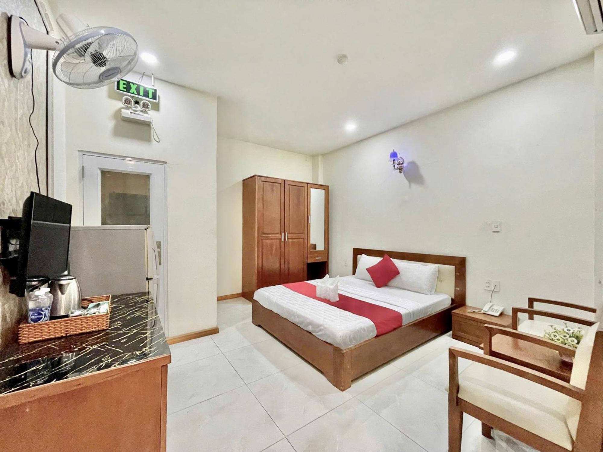 Nhu Y Hotel Ho Chi Minh City Bagian luar foto